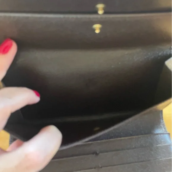 Louis Vuitton Damier Wallet GUC - Picture 6 of 15